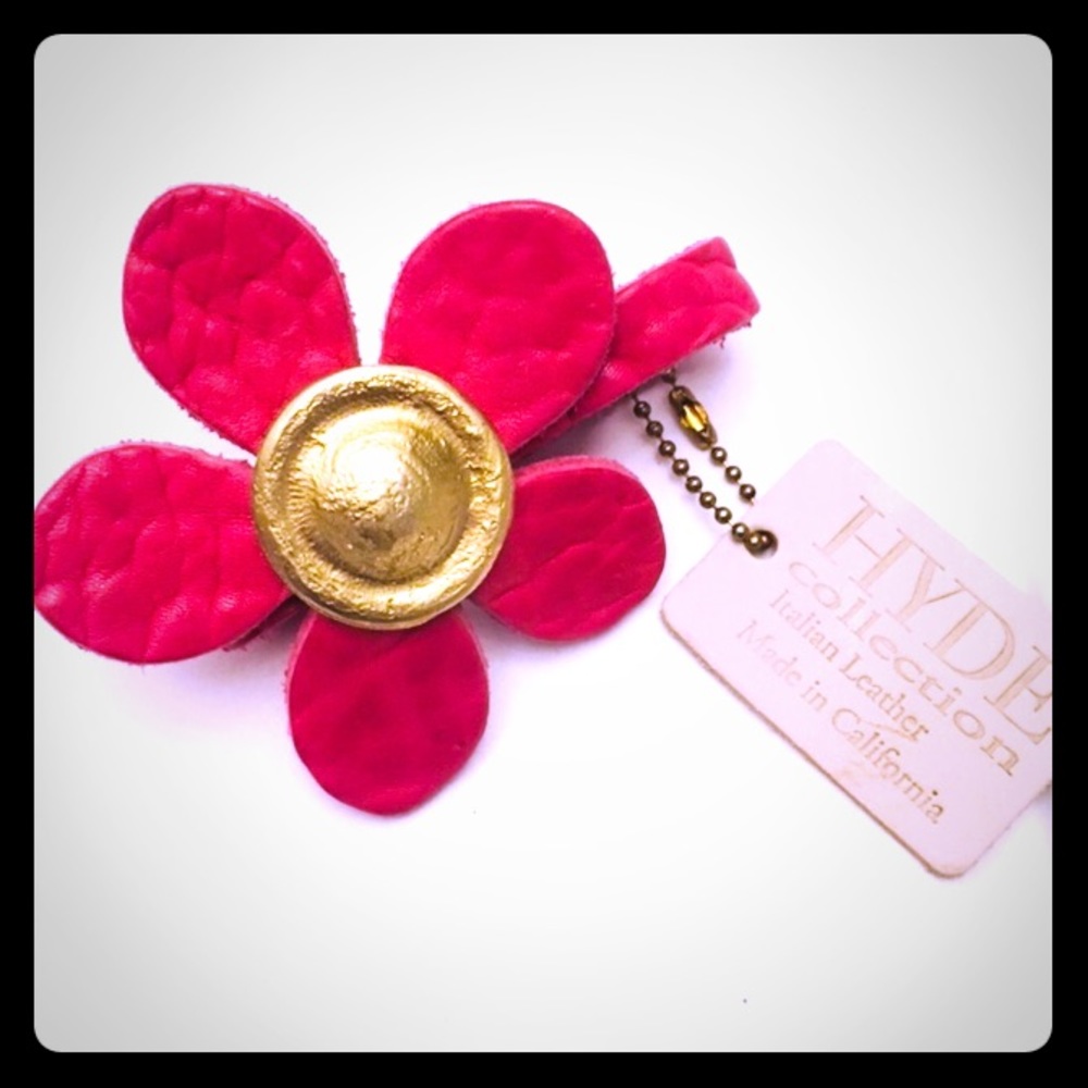 New! HYDE COLLECTION LEATHER FLOWER CUFF